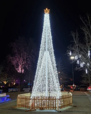 🎄Christmas Eve in Eastleigh ✨

From our community to yours, we wish you a magical Christmas - and a future in the home you’ve always wanted.

#eastbrookehomes #EastleighChristmas #NewYearNewHome #ChristmasEveDreaming #EastleighMagic