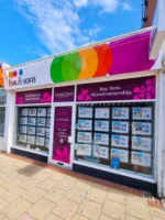 💜 The @foxandsonseastleigh  branch has had a glow up ✨

You can pop into any local Fox & Sons branch to find out more about our collection of 1 to 4 bedroom homes available at The Lower Acre, Horton Heath 🏡

📍 Drop in and speak to the team to find your perfect home.

#TheLowerAcre #HortonHeath #NewHomes #NewBuildHomes #HouseHunting #PropertyForSale #DreamHome #HomeBuyers #FoxAndSons #Eastleigh #HampshireHomes
